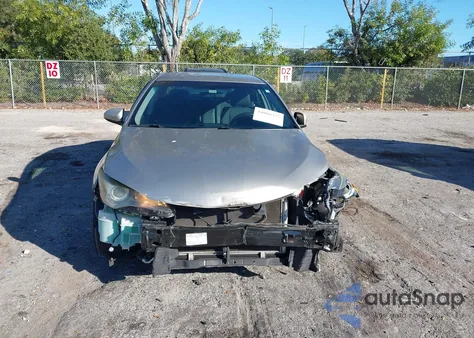 2016 Toyota Camry Se z USA, uszkodzony, nr VIN 4T1BF1FK4GU163948